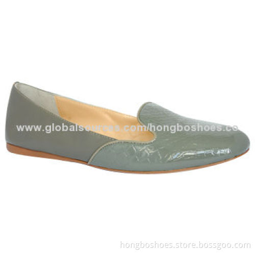 Comfortable Women's Casual Loafer Shoe, Flat Rubber Heel, Square Toe, Beige Outsole